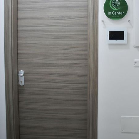 In Center Apartaments 살레르노 외부 사진
