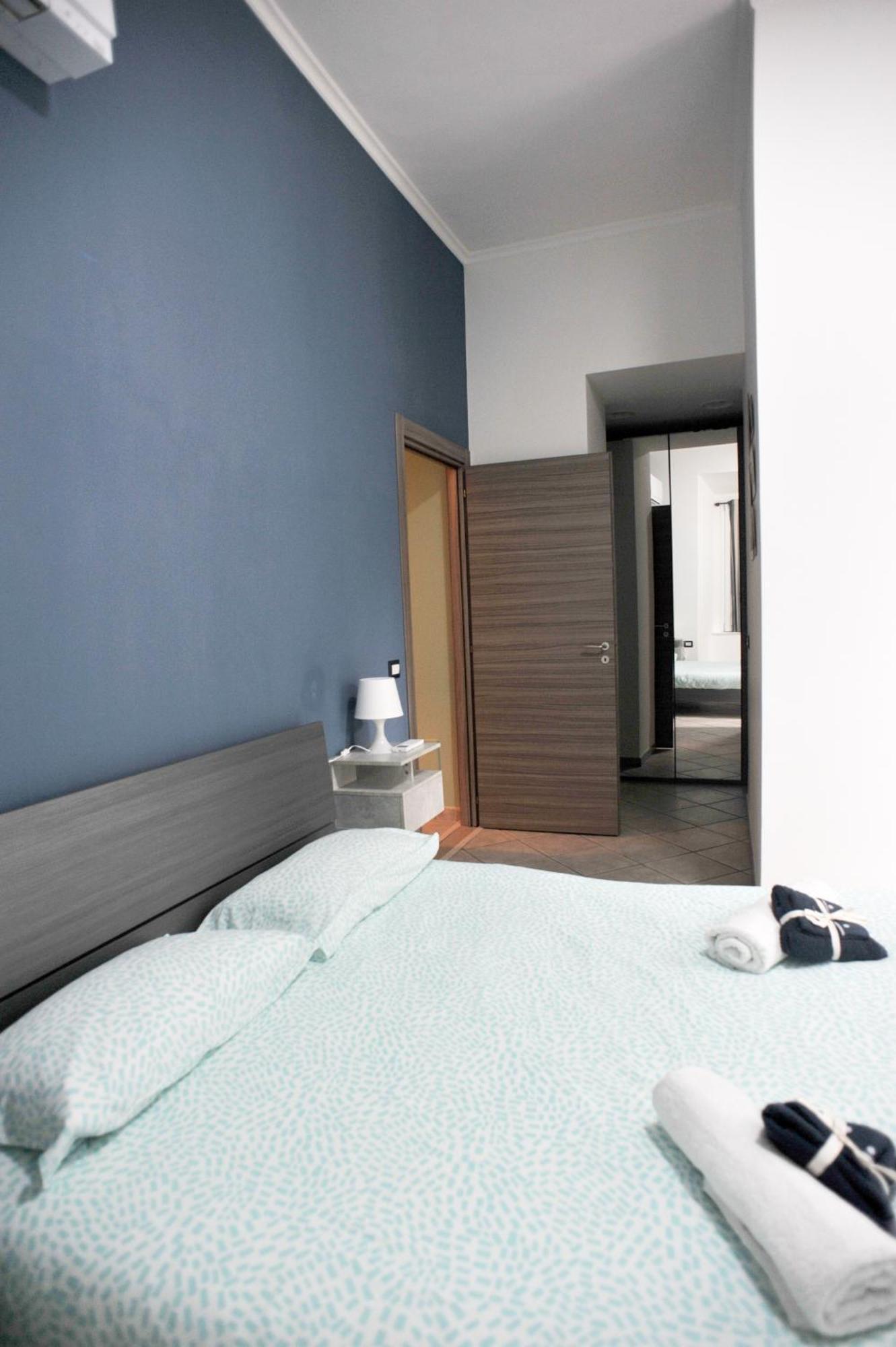 In Center Apartaments 살레르노 외부 사진